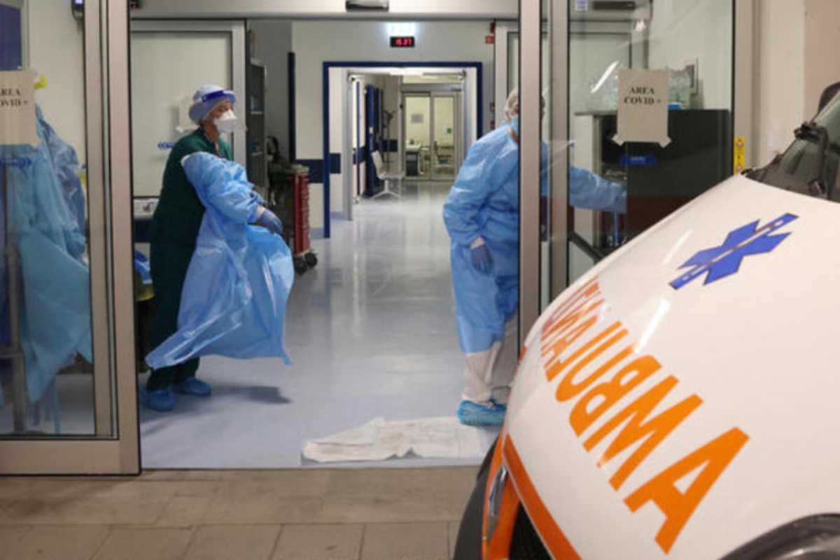 Arrivo dell'ambulanza in ospedale